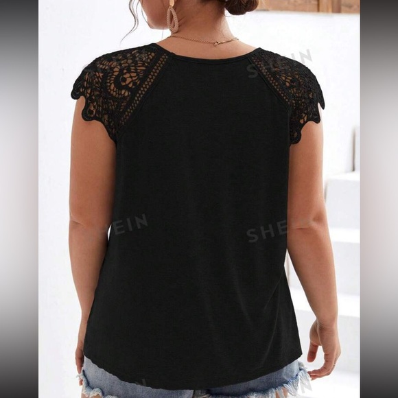 🆕 Black T-shirt with Lace Sleeves!!!  Brand NEW !!! - Picture 2 of 10